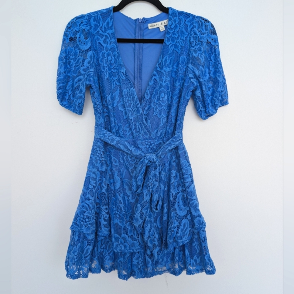 Allison & Kelly V Neck Lace Mini Tiered Shorts Romper Boho Sz S In Blue